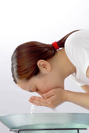 カンジダを治すならティーツリーが有効